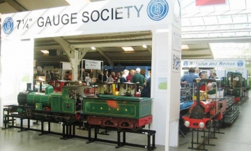 Society Show Stand